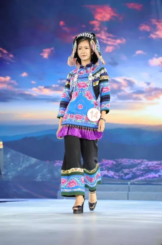 七彩云南，各地區(qū)民族服裝驚艷亮相 你最喜愛哪件民族服飾