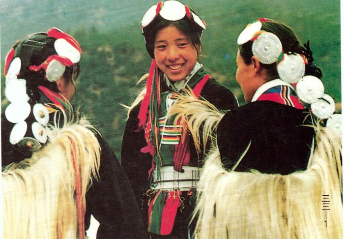香格里拉納西族服飾